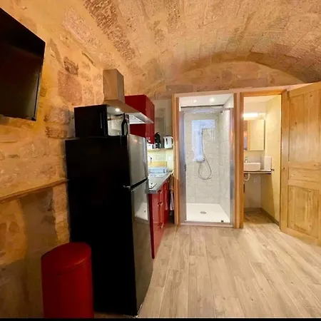 Joli Studio En Centre D'uzes Uzes